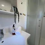 Stylish & Sunny - Near Concert Hall - No 21 Apartment